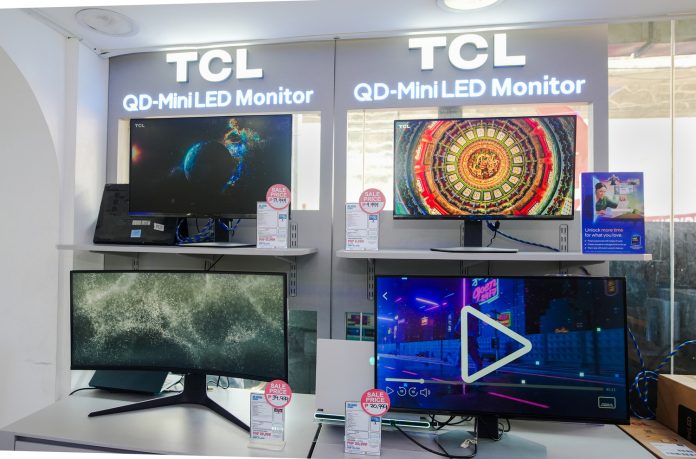 TCL Brings Its Signature Innovation to Your Desktop in Partnership with Circuit Base_1