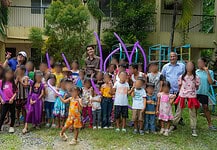 Suan holds outreach at House of Joshua